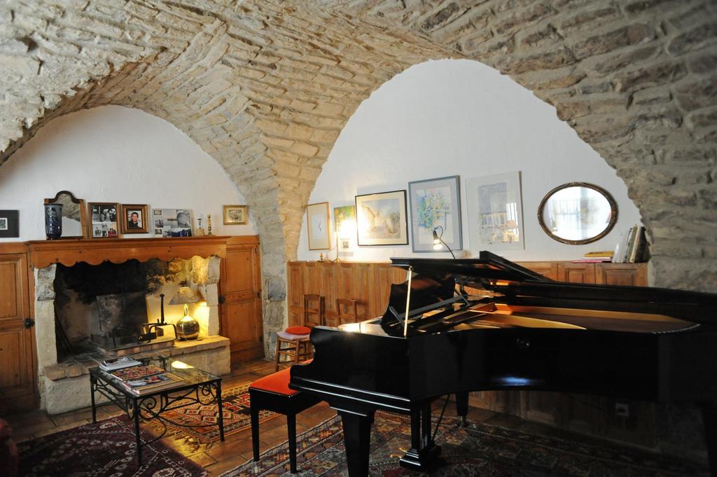Bed And Art Bed and Breakfast Calvisson Esterno foto